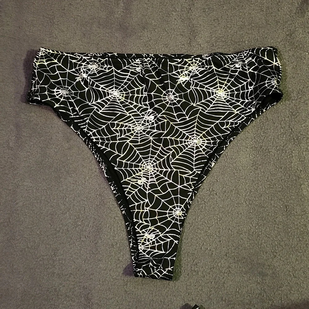 💙SPIDER WEB FESTIVAL OUTFIT SIZE LARGE - Picture 3 of 7